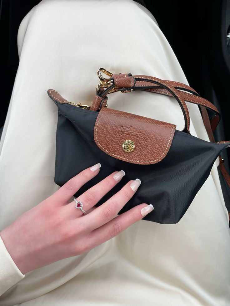Long champ bag + Miu Miu sunglasses