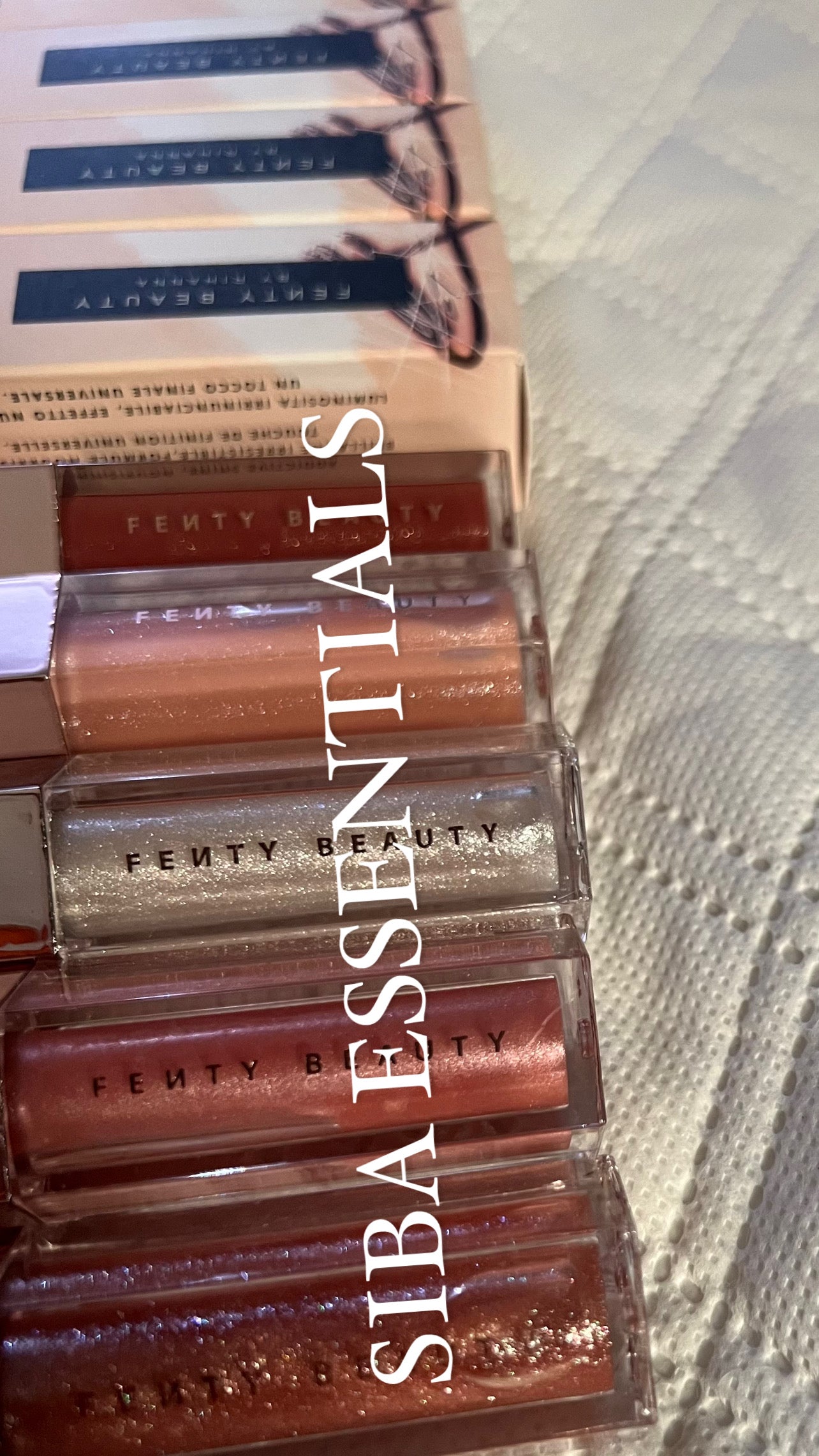 FENTY BEAUTY UNIVERSAL LIP LUMINIZER GLOSS BOMB full size ml